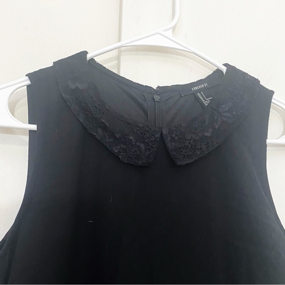 FOREVER 21 high neck lace collar flowy overlay on top shorts bottom romper S